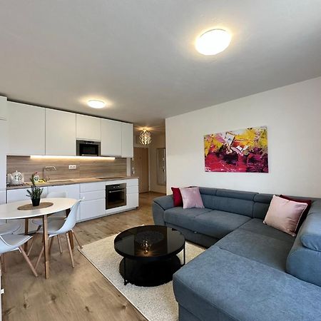 Novozariadeny Apartman Pri Starom Moste Bratislava Exterior photo