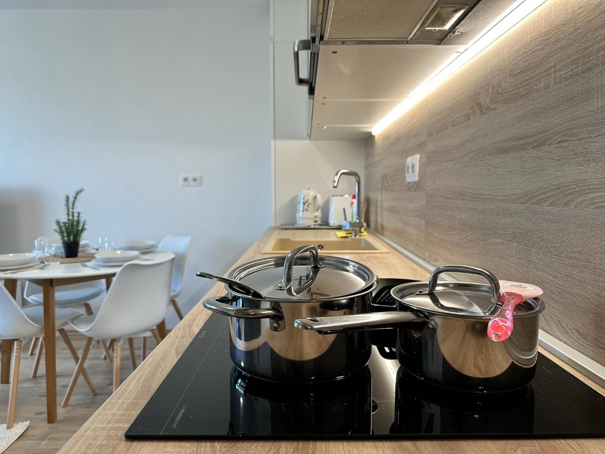 Novozariadeny Apartman Pri Starom Moste Bratislava Exterior photo