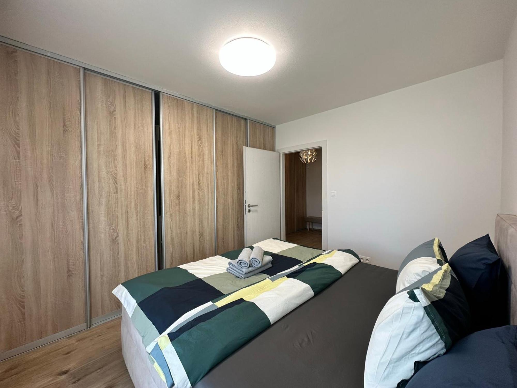Novozariadeny Apartman Pri Starom Moste Bratislava Exterior photo