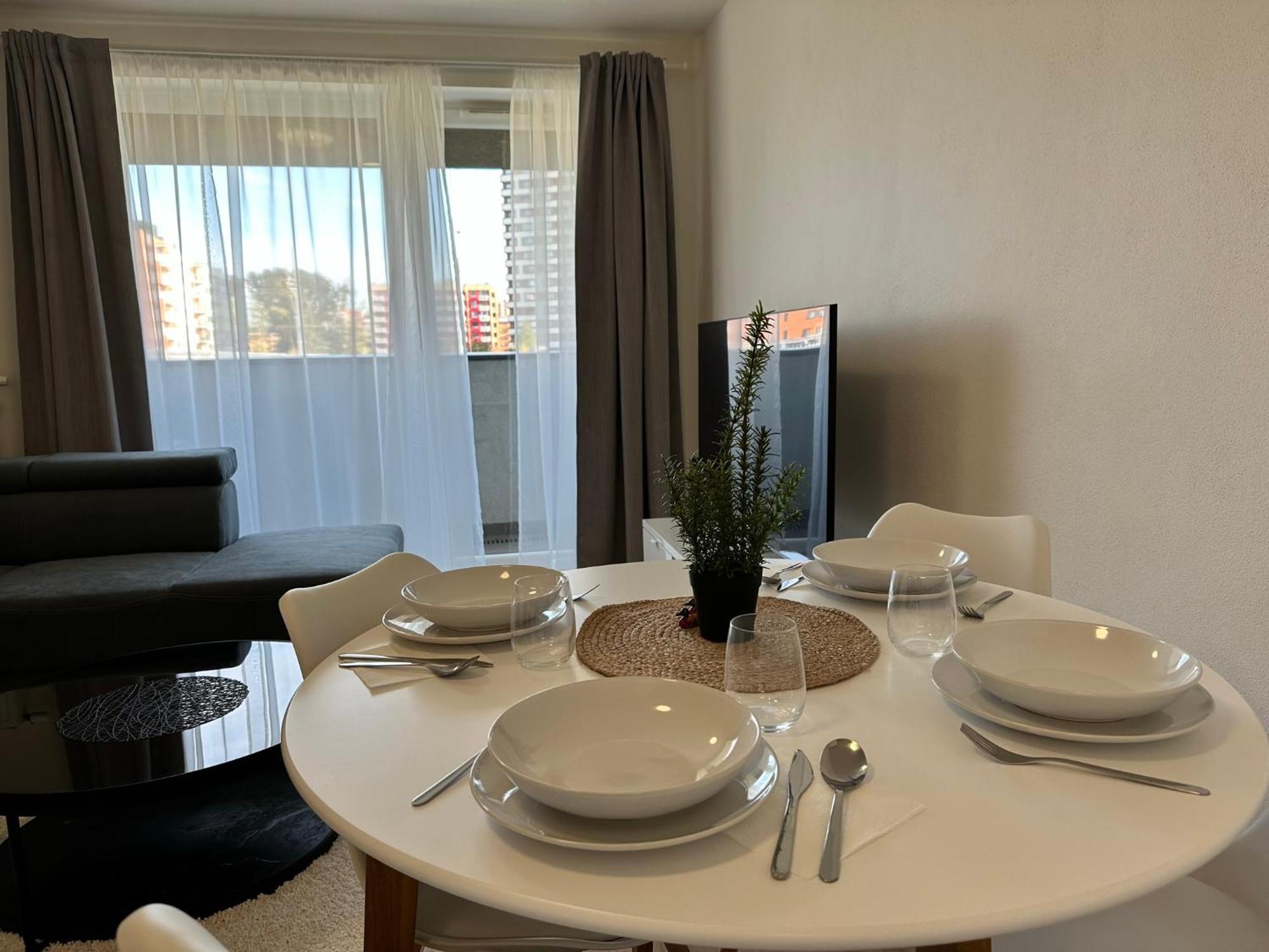 Novozariadeny Apartman Pri Starom Moste Bratislava Exterior photo